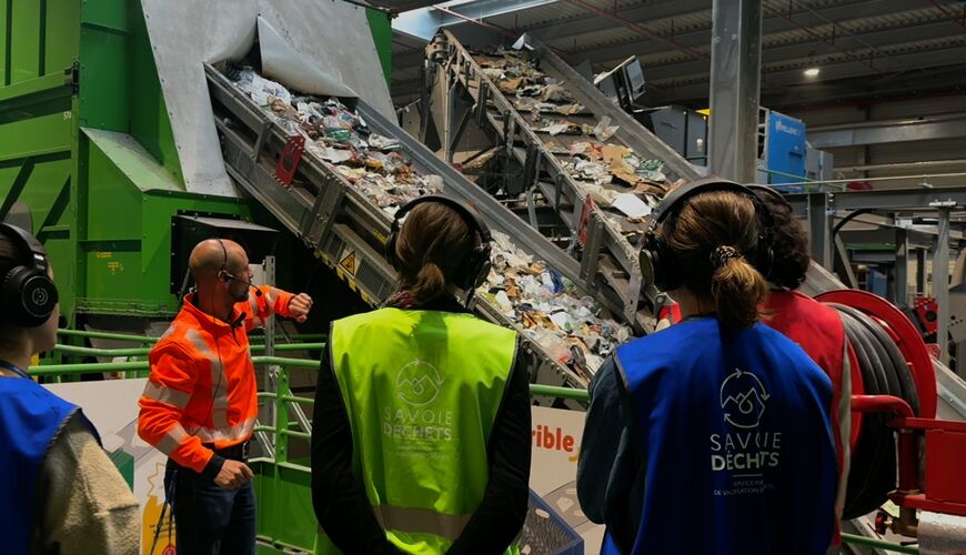 Visite du centre de tri des déchets