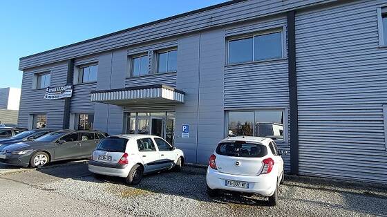 Bureaux ou petit atelier de 250 m² sur Alpespace